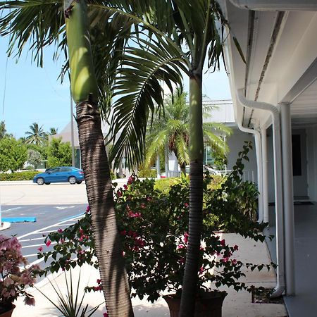 Economy Inn West Palm Beach Buitenkant foto