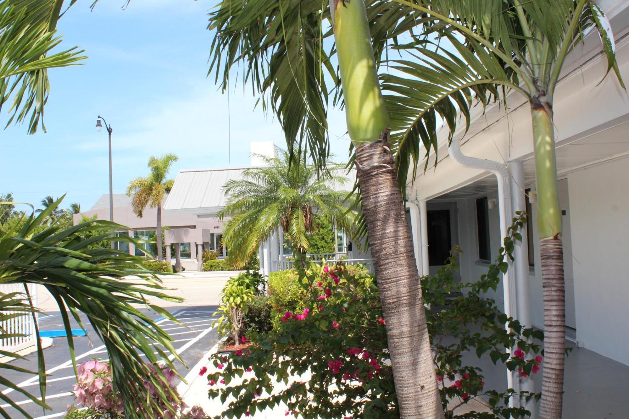 Economy Inn West Palm Beach Buitenkant foto