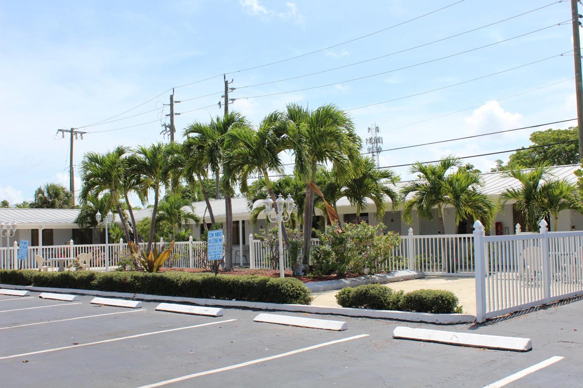 Economy Inn West Palm Beach Buitenkant foto