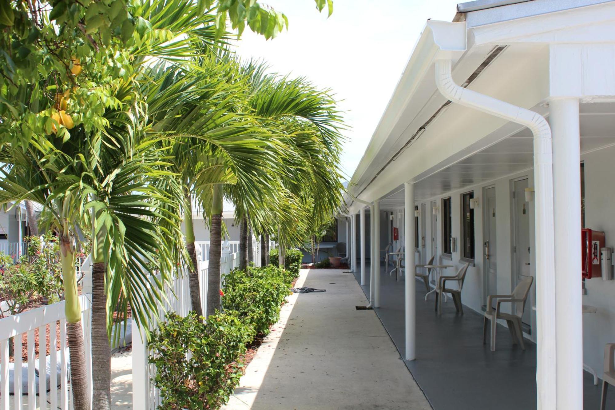 Economy Inn West Palm Beach Buitenkant foto