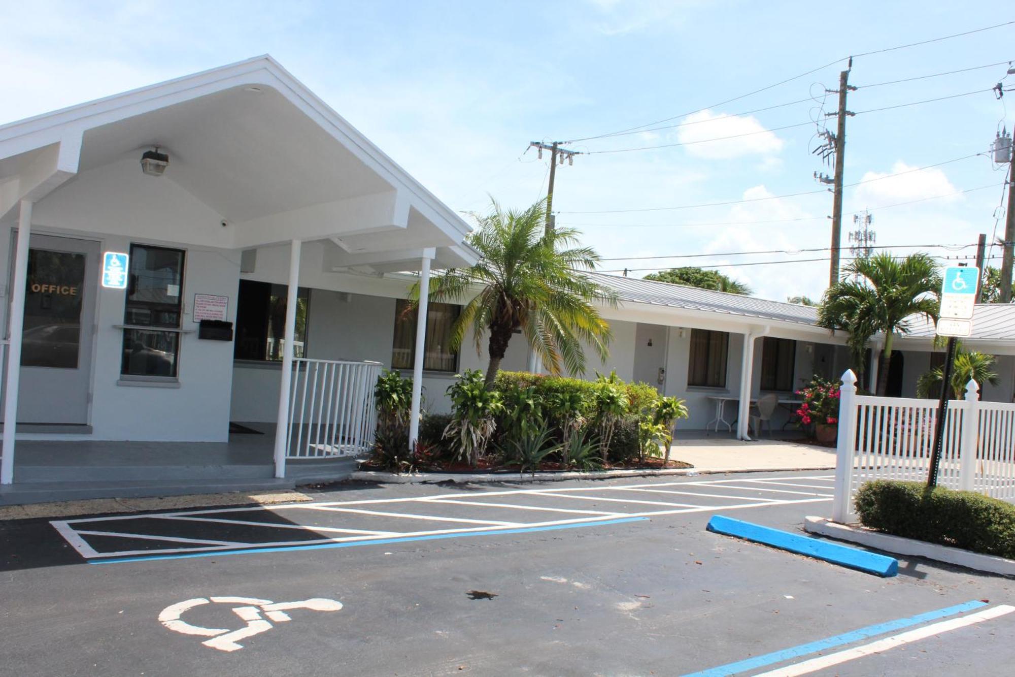 Economy Inn West Palm Beach Buitenkant foto