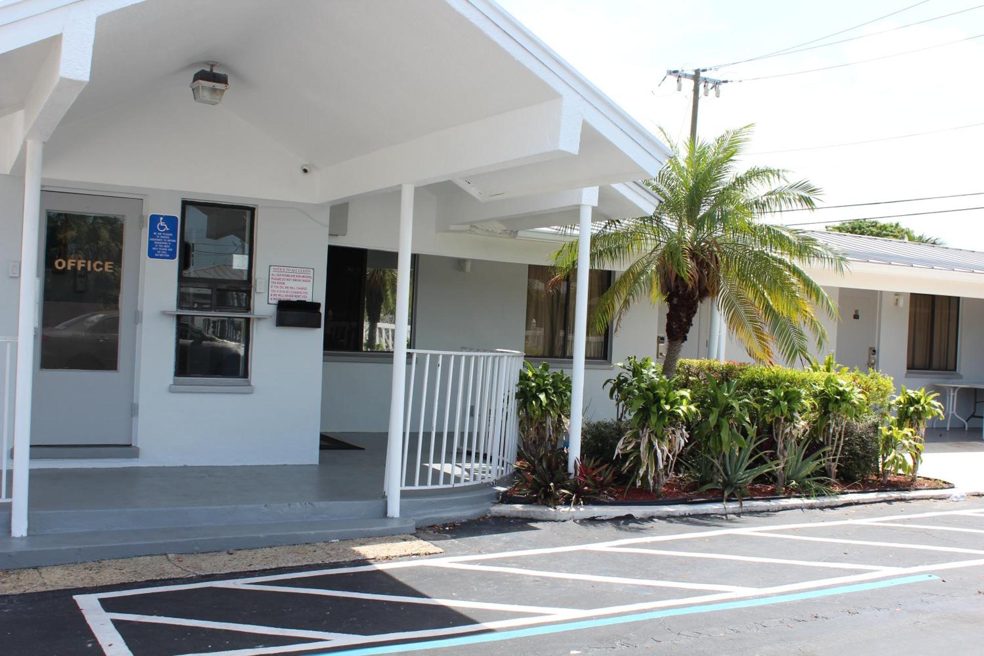 Economy Inn West Palm Beach Buitenkant foto