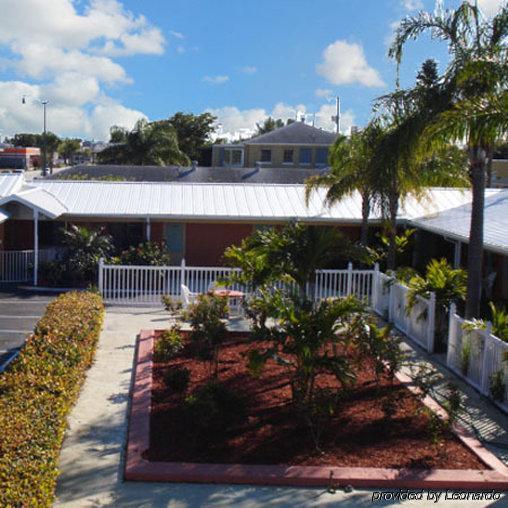 Economy Inn West Palm Beach Buitenkant foto