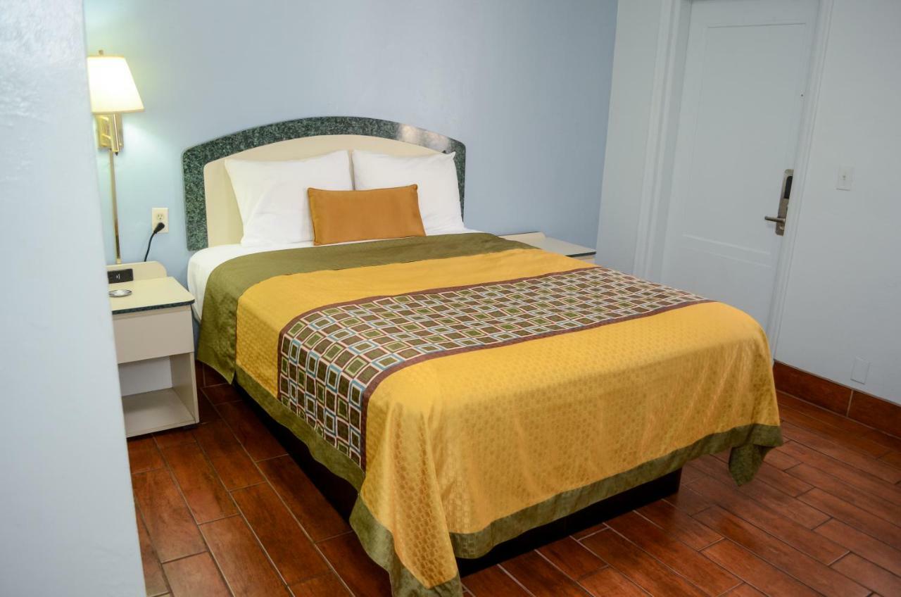 Economy Inn West Palm Beach Buitenkant foto