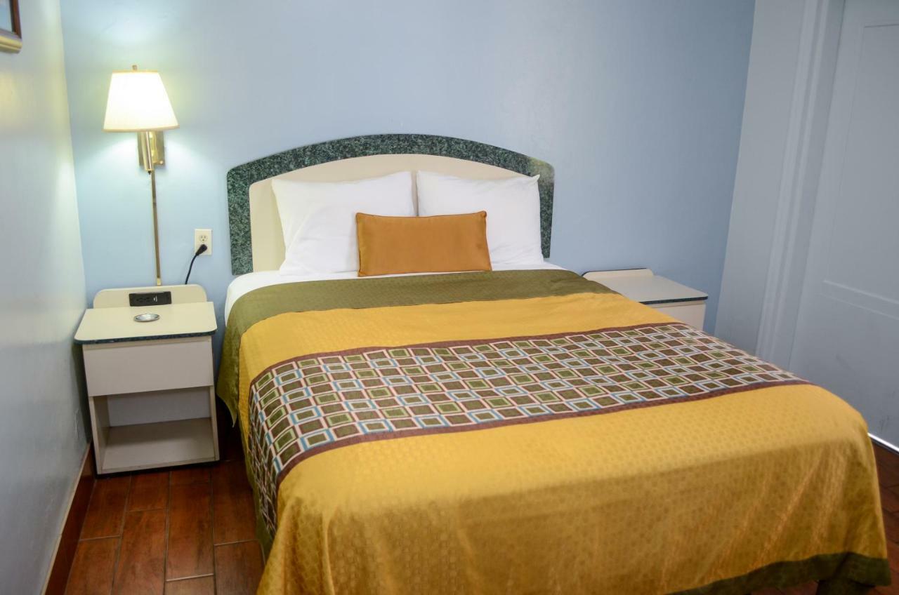 Economy Inn West Palm Beach Buitenkant foto